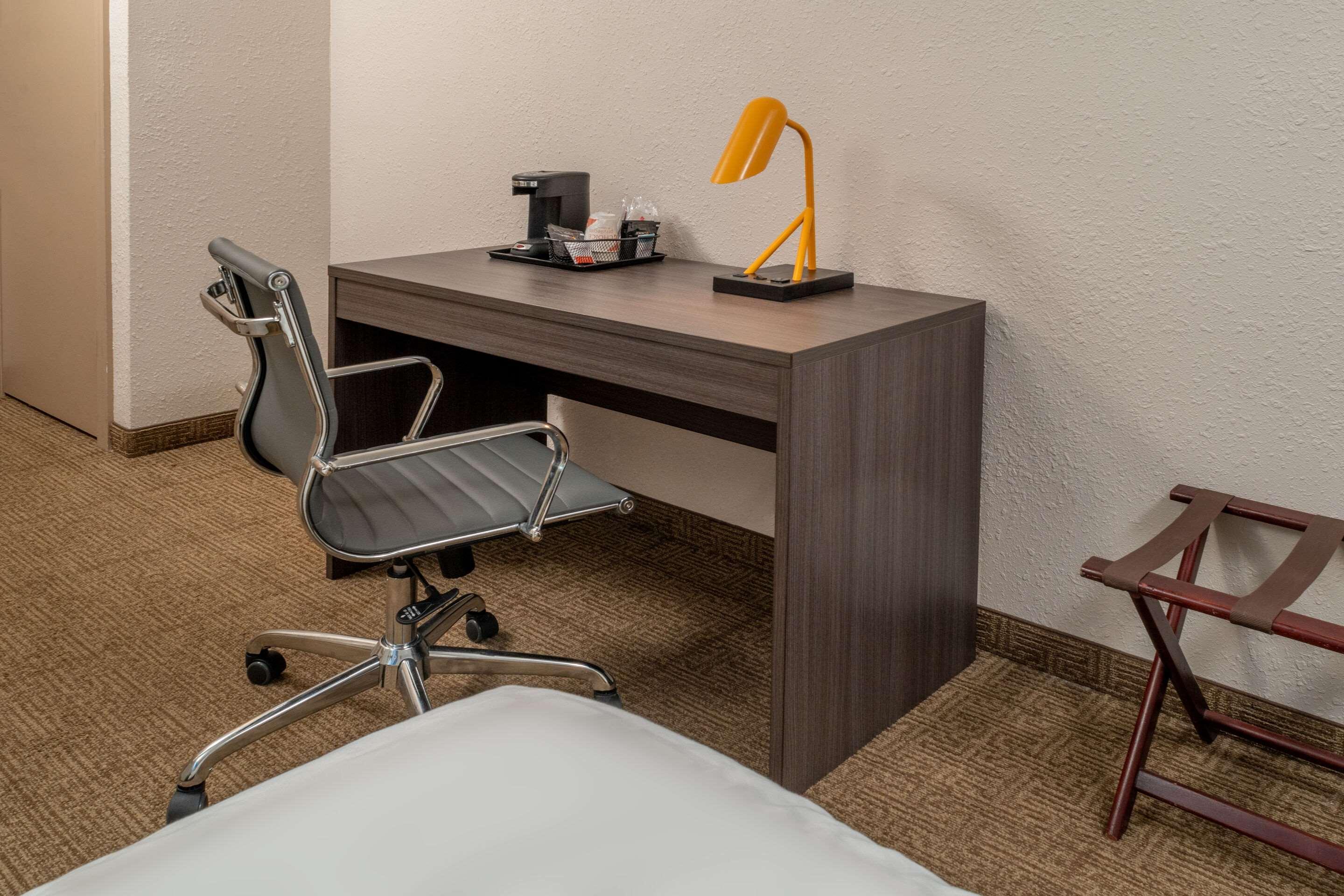 Hotel Clarion Pointe Beckley Esterno foto