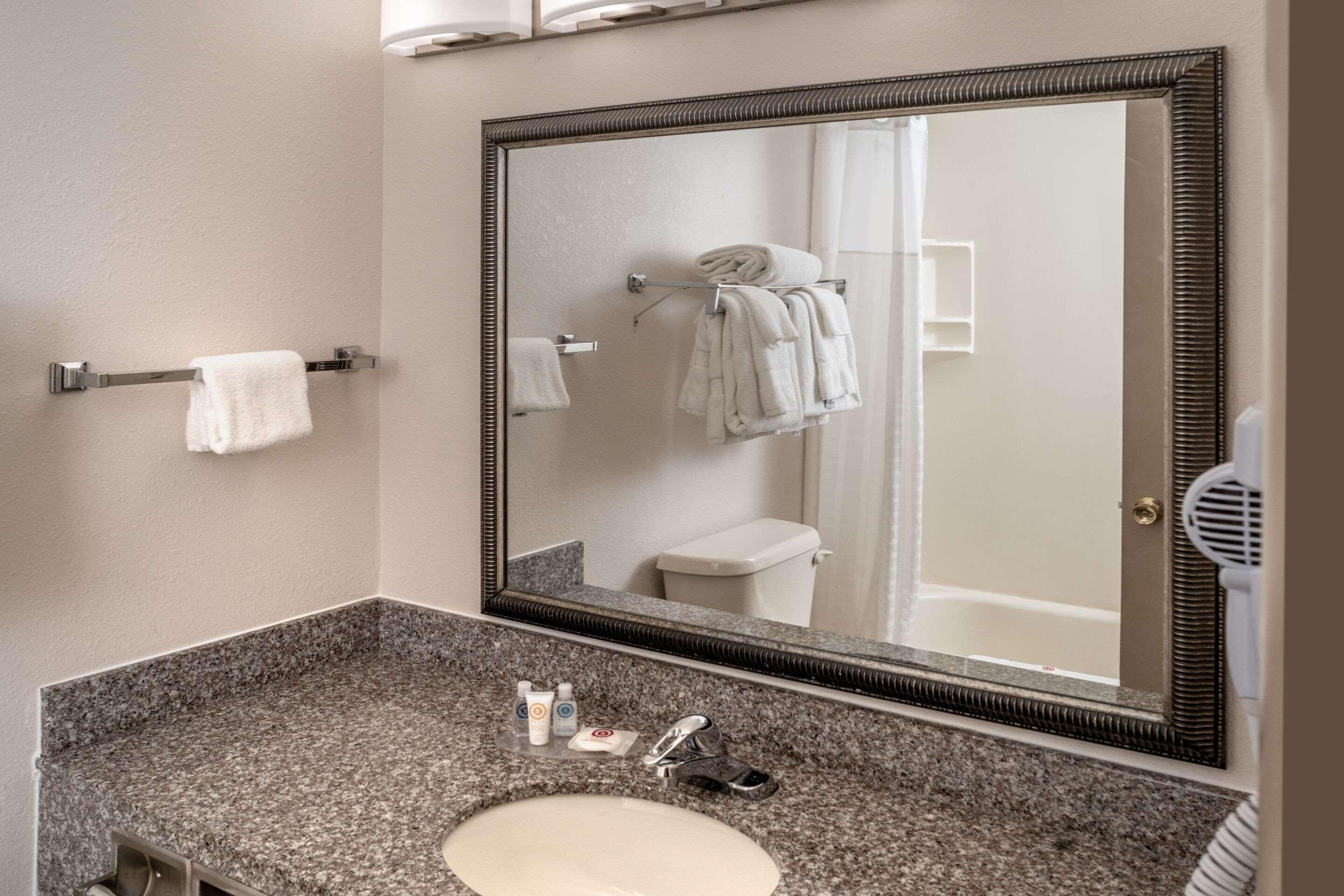 Hotel Clarion Pointe Beckley Esterno foto