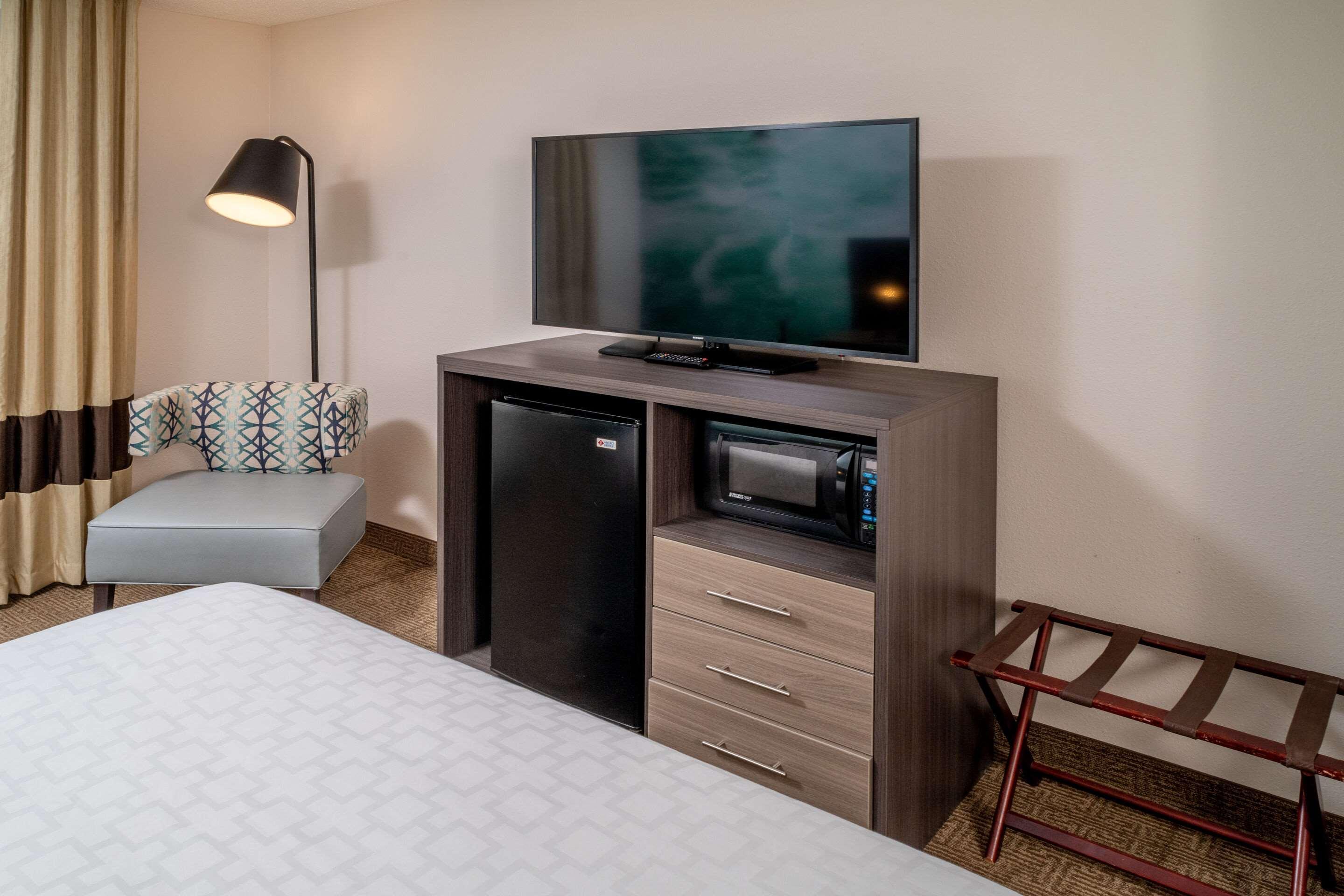 Hotel Clarion Pointe Beckley Esterno foto