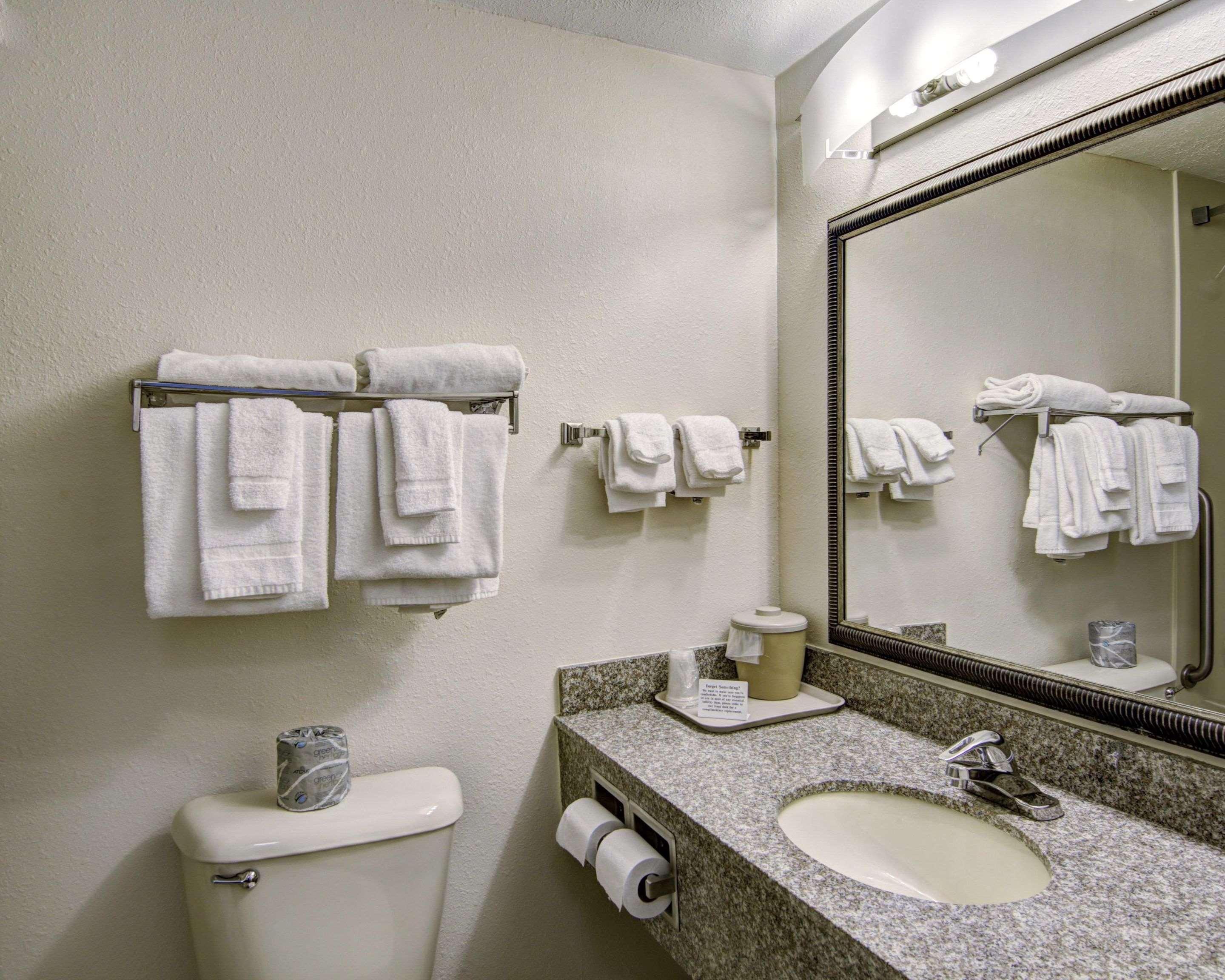 Hotel Clarion Pointe Beckley Esterno foto
