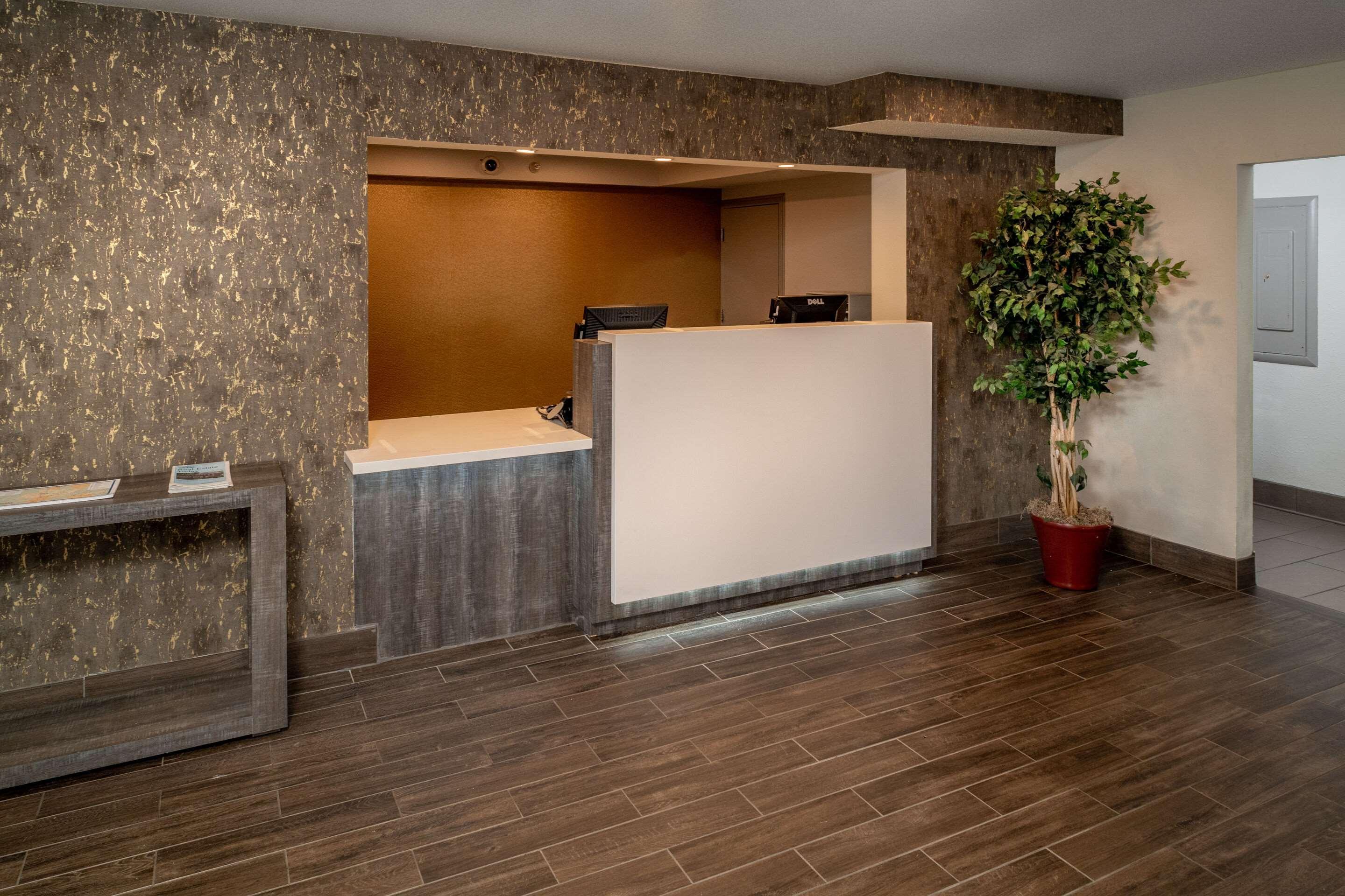Hotel Clarion Pointe Beckley Esterno foto