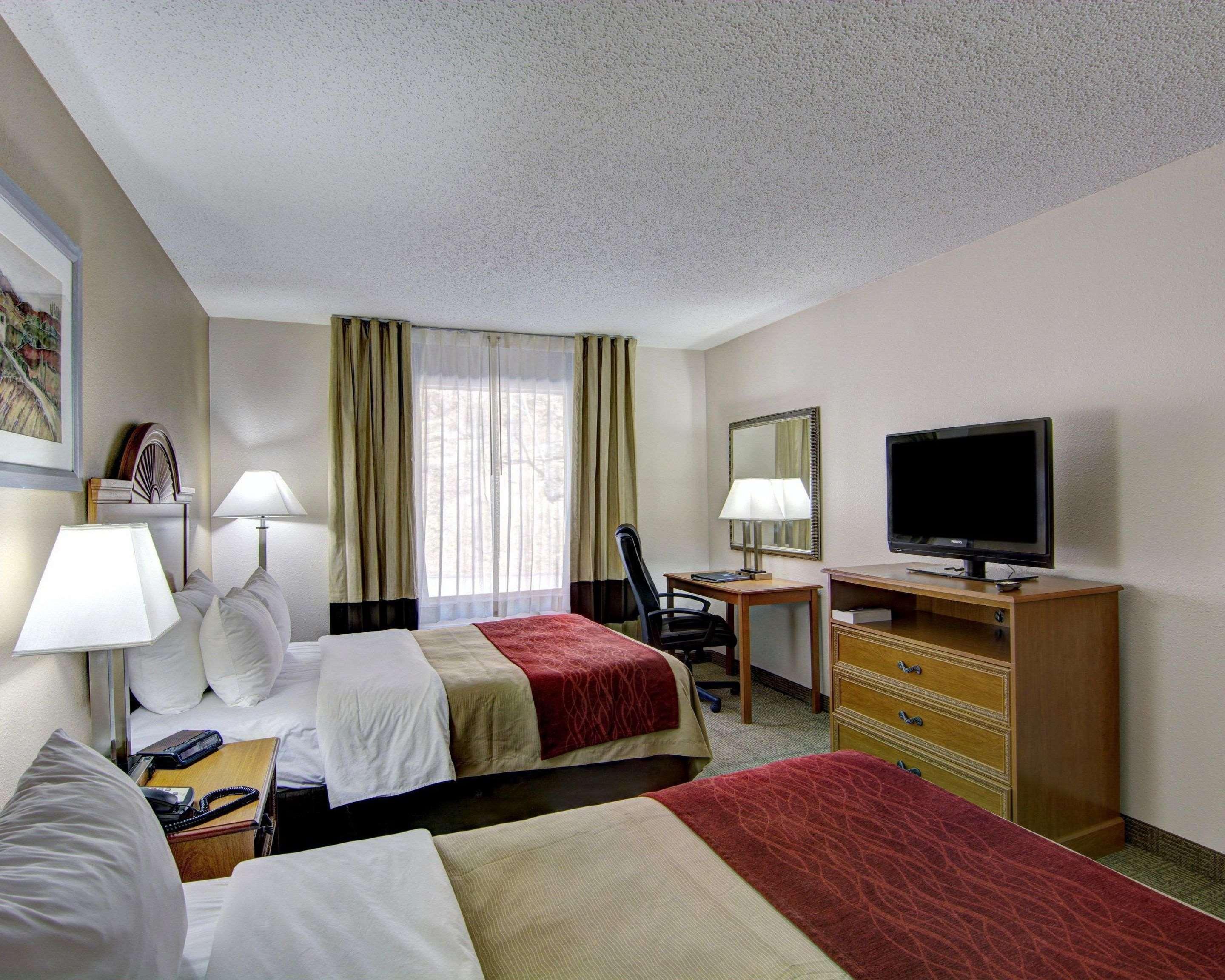 Hotel Clarion Pointe Beckley Esterno foto