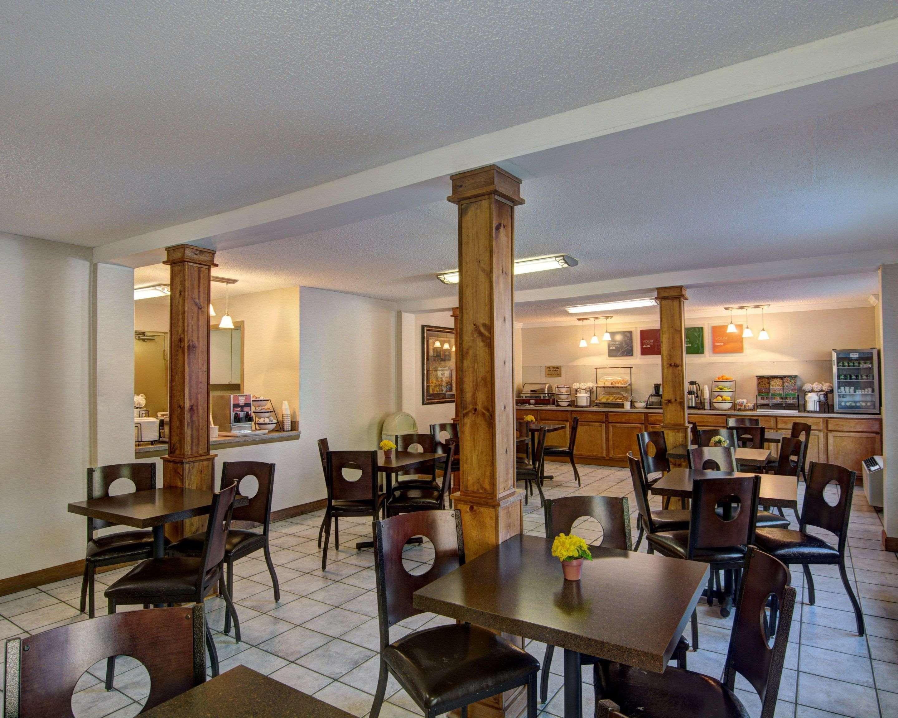 Hotel Clarion Pointe Beckley Esterno foto