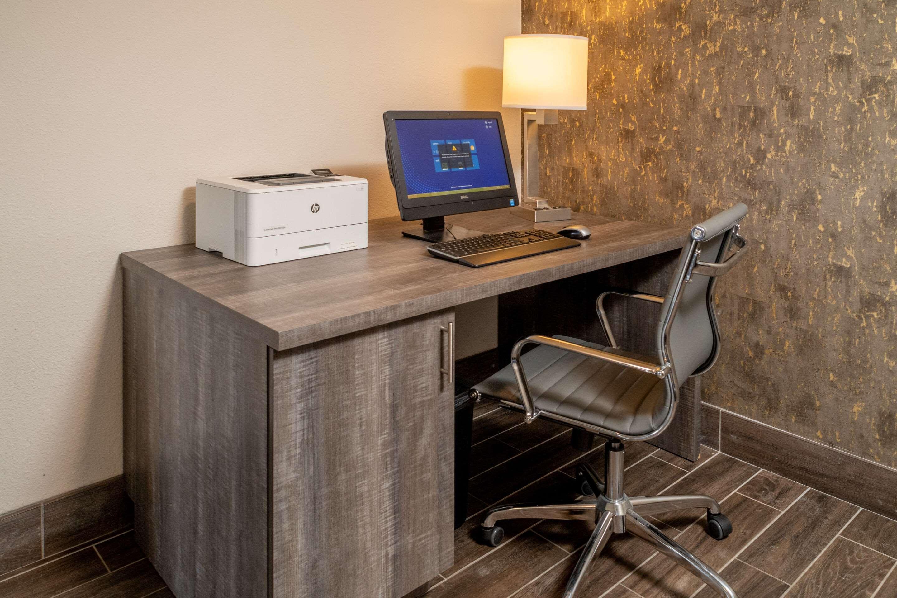 Hotel Clarion Pointe Beckley Esterno foto