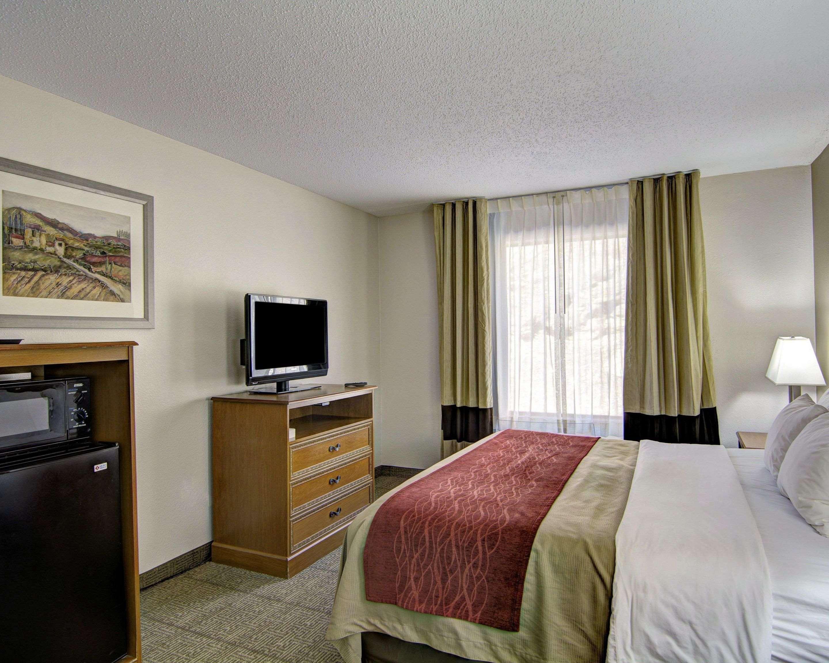 Hotel Clarion Pointe Beckley Esterno foto
