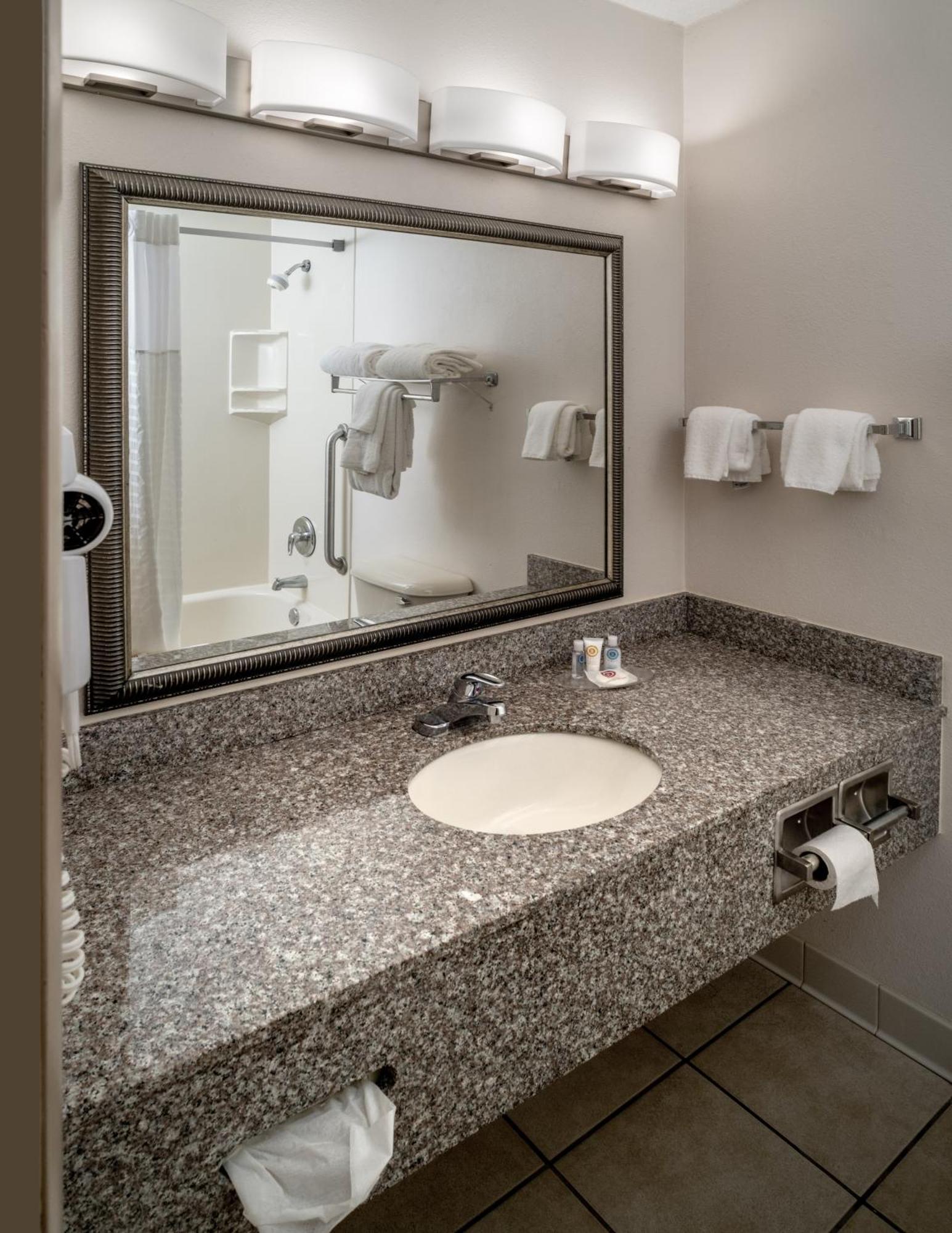 Hotel Clarion Pointe Beckley Camera foto