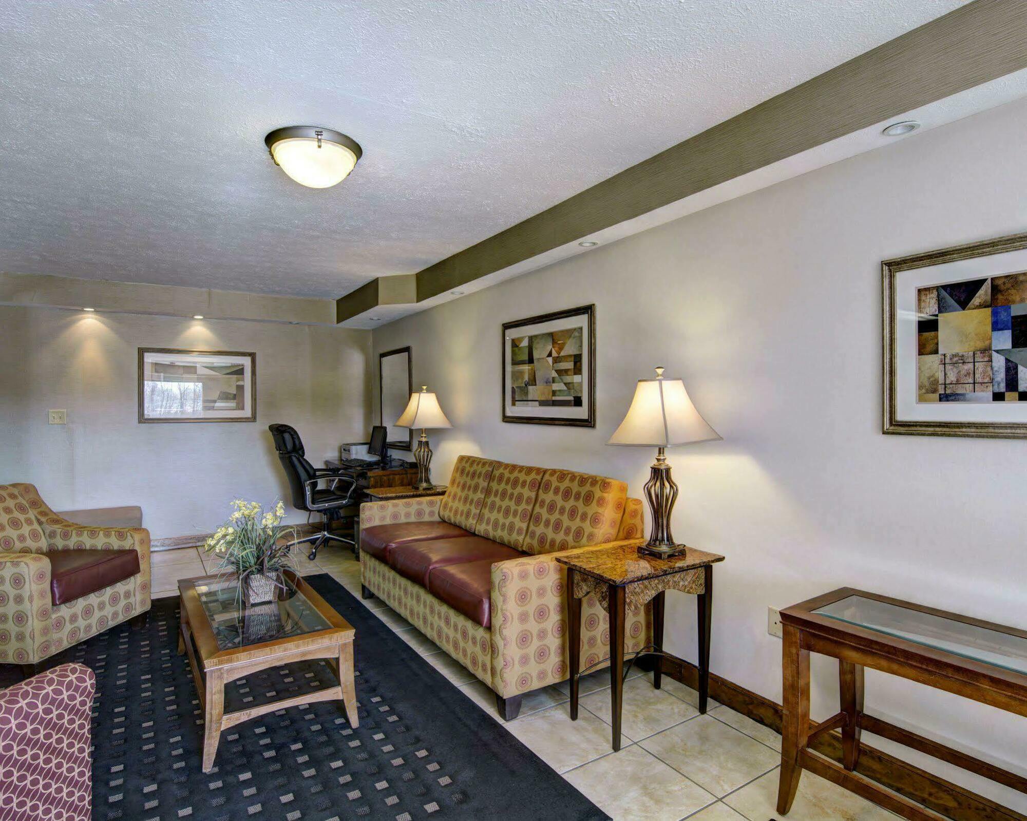 Hotel Clarion Pointe Beckley Esterno foto